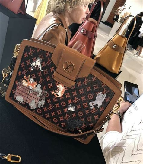 lv cat bag|louis vuitton grace coddington.